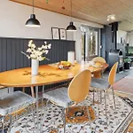 2 Bedroom Stunning In